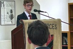 Final del Torneo de Debate en el Colegio Los Alerces (880 x 587 px) - 2